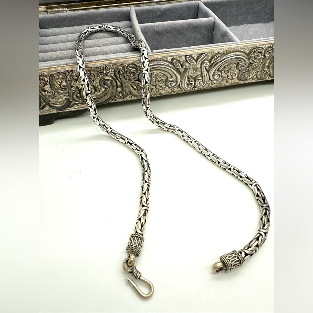Vintage Byzantine Silver Solid Necklace.